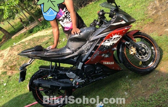 Yamaha R15 V2 Special edition